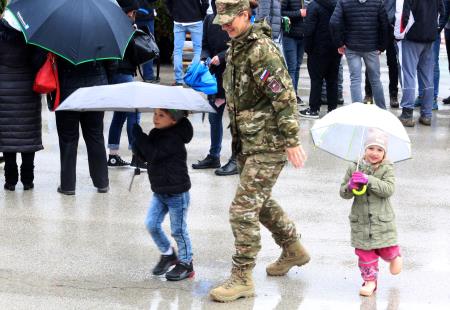 Seznanitev vojaških obveznikov s pravicami in dolžnostmi vojašnica Postojna 09 Foto Ljubo Vukelič
